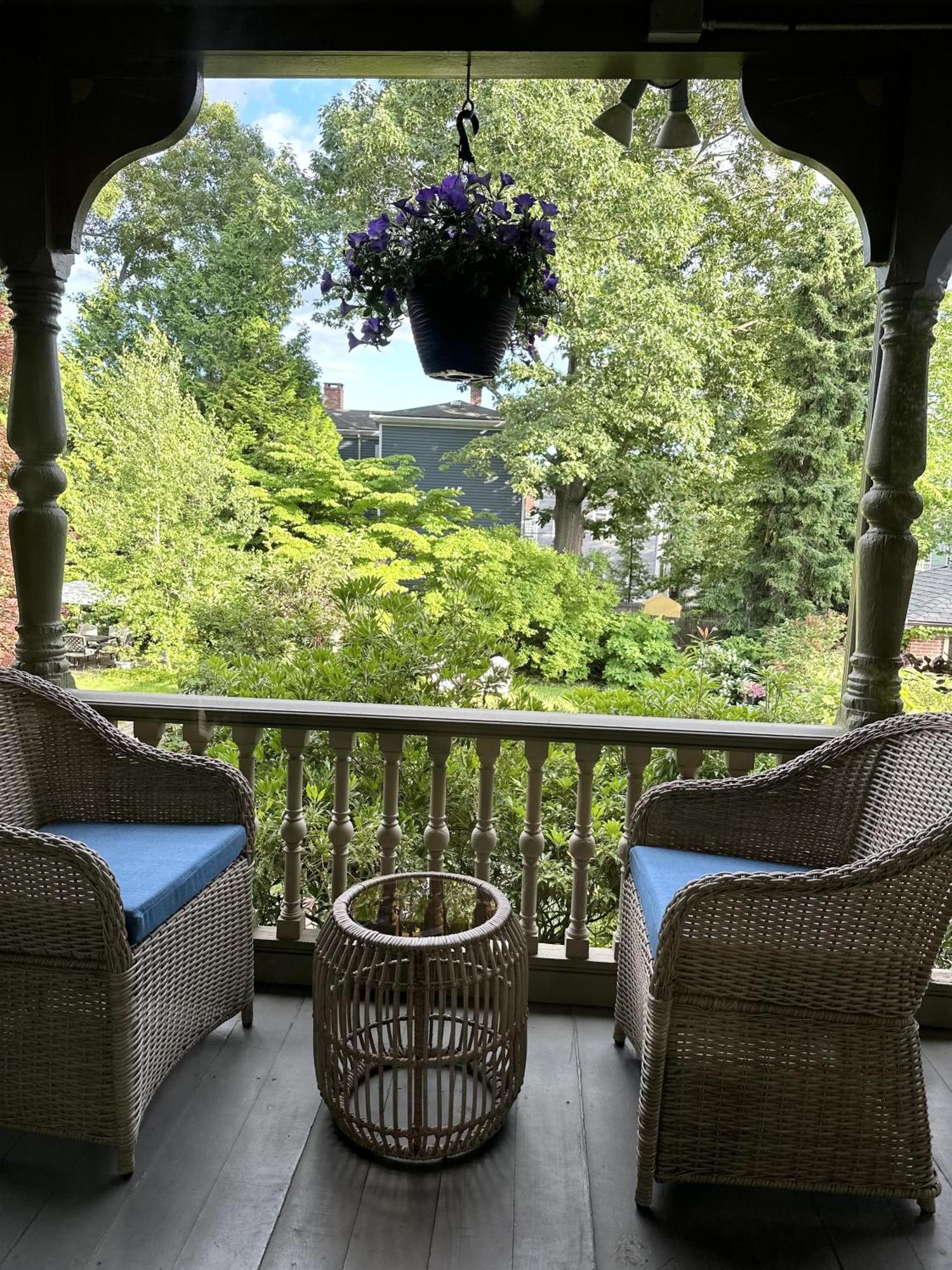 Gasthof The Underwood-hale House